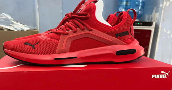 Dịch vụ mua hộ và ship mặt hàng quần áo giày dép từ Mỹ về Sài Gòn trọn gói